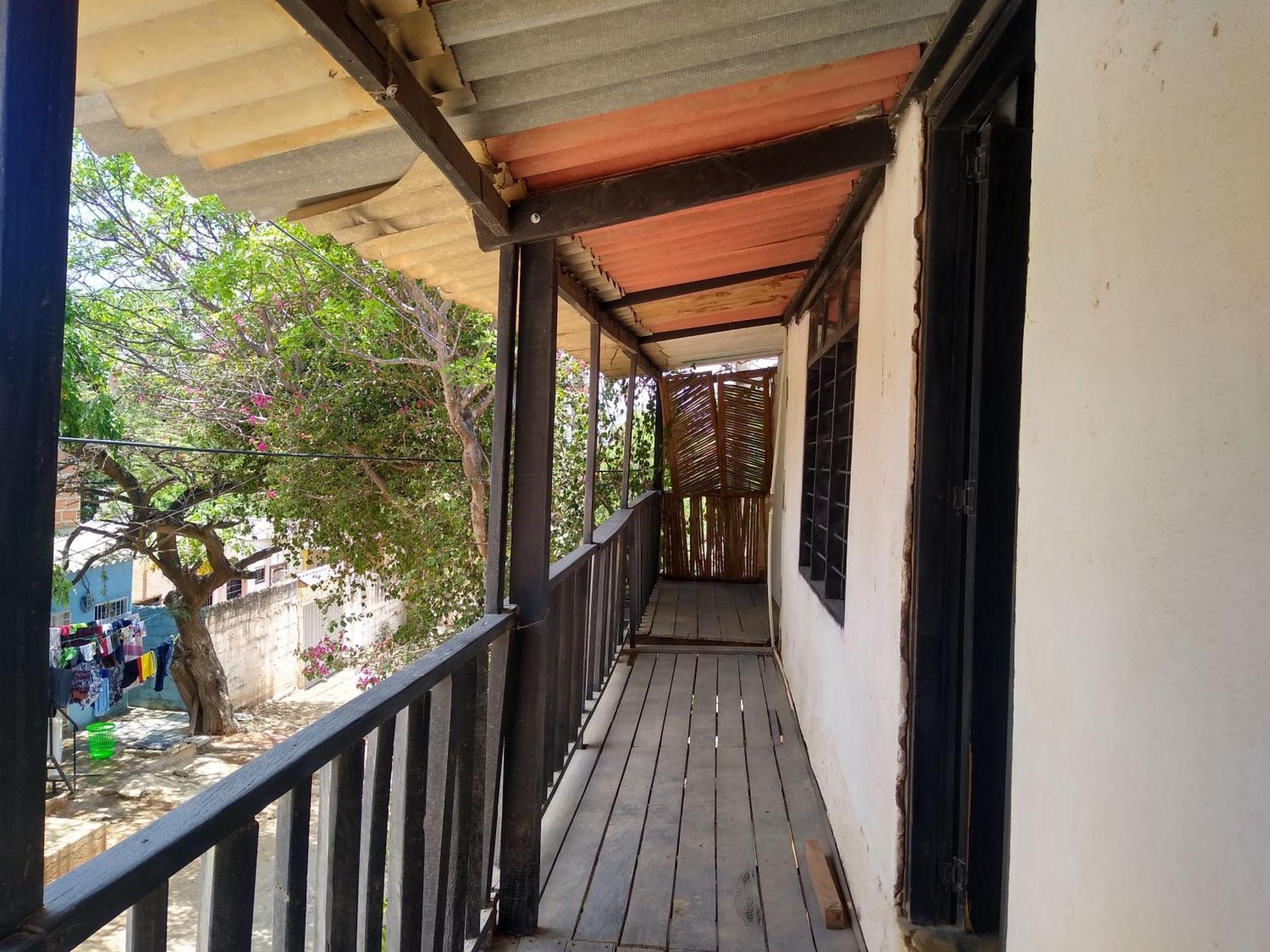 El Garaje Hostal ตากังกา ภายนอก รูปภาพ